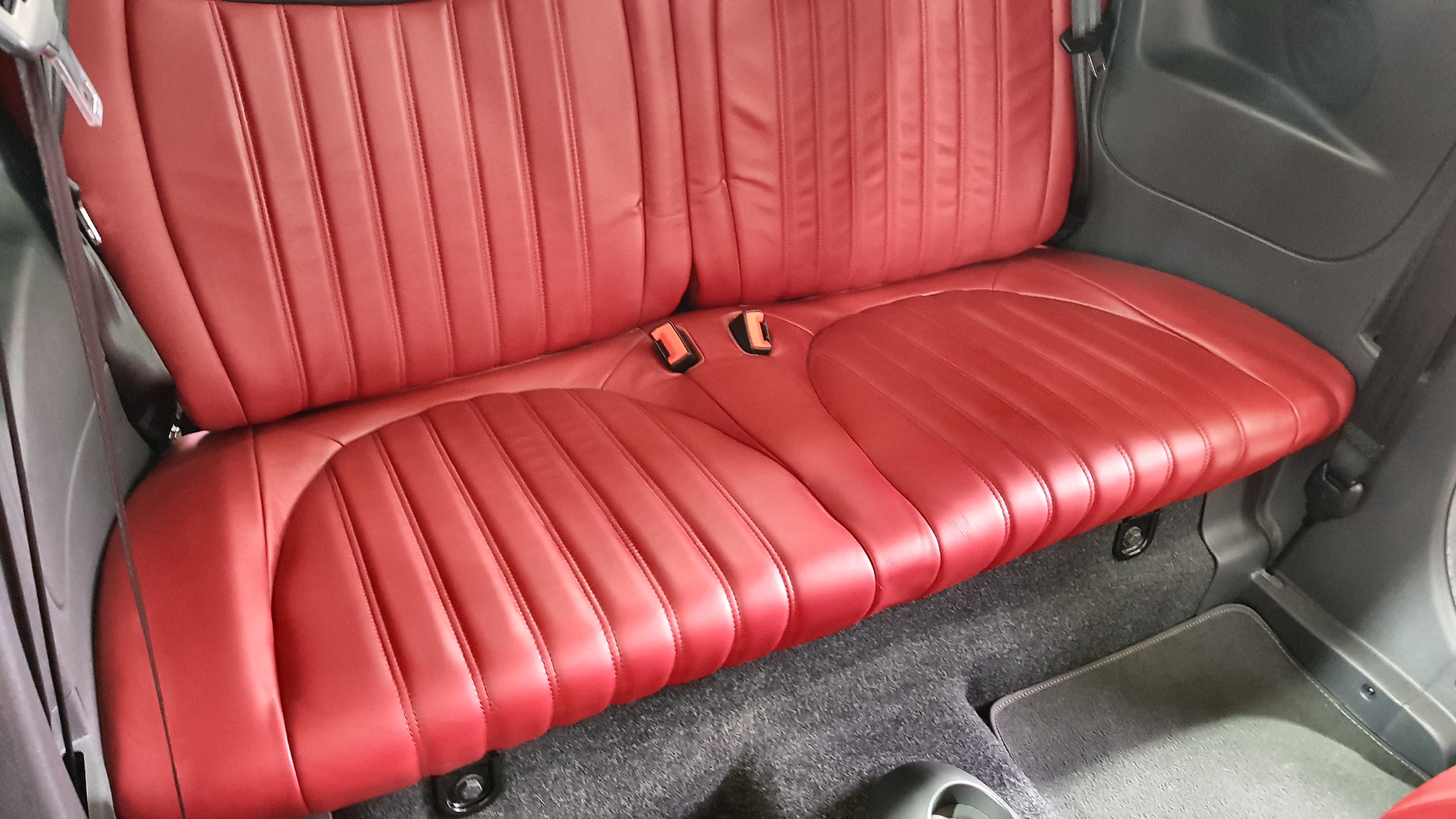 Sort Fiat 500 fra 2013