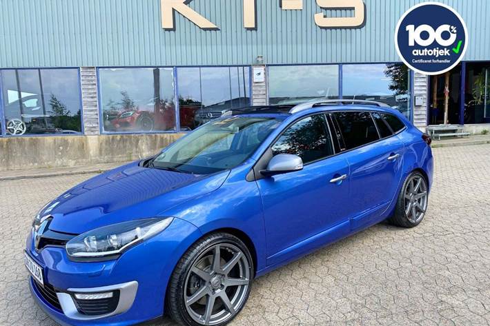 Blå Renault Megane III fra 2015 set udefra