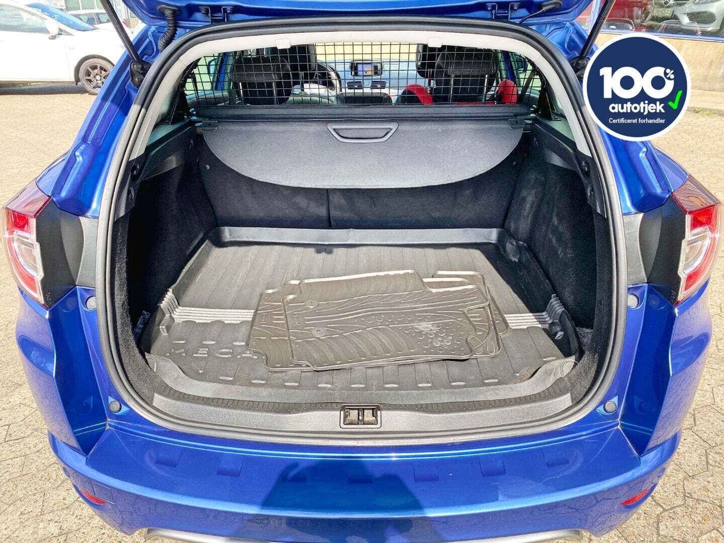 Blå Renault Megane III fra 2015