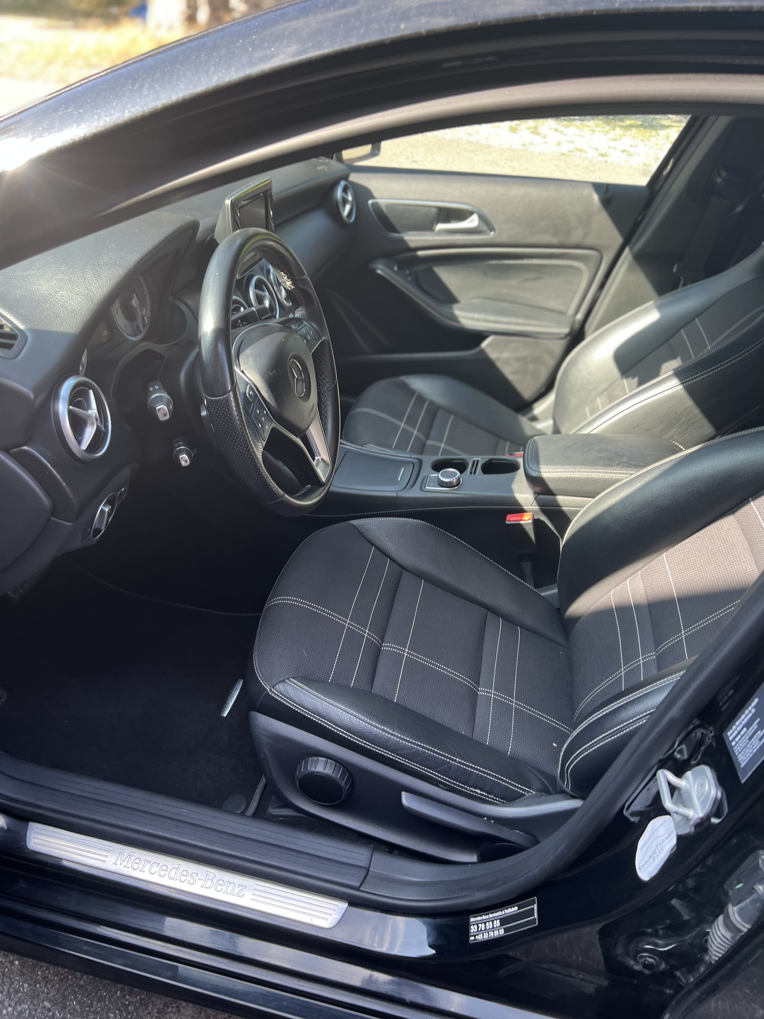 Sort Mercedes A180 d fra 2013