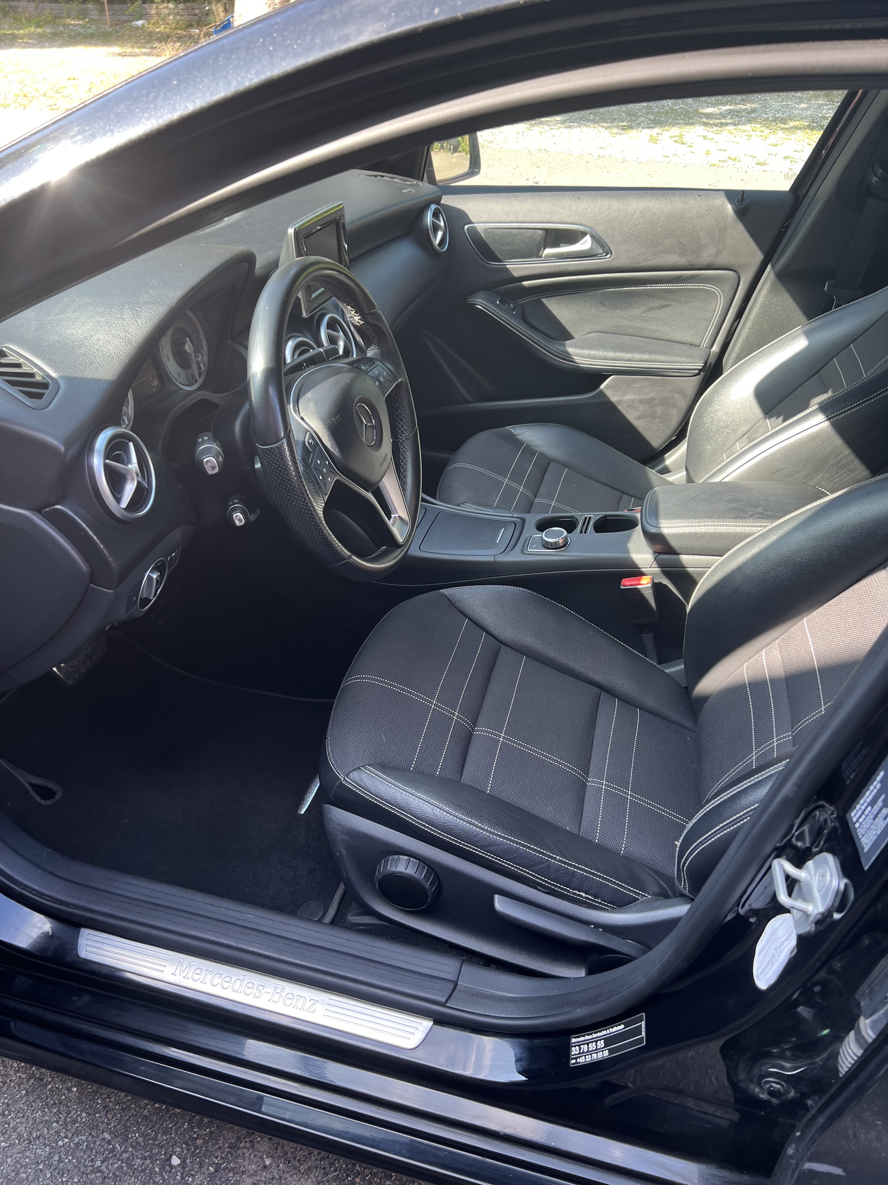 Sort Mercedes A180 d fra 2013