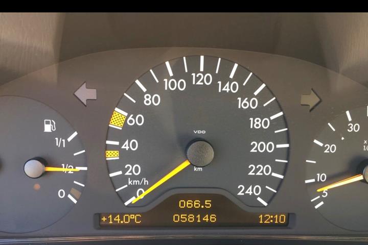 undefined Mercedes 240 fra 2000
