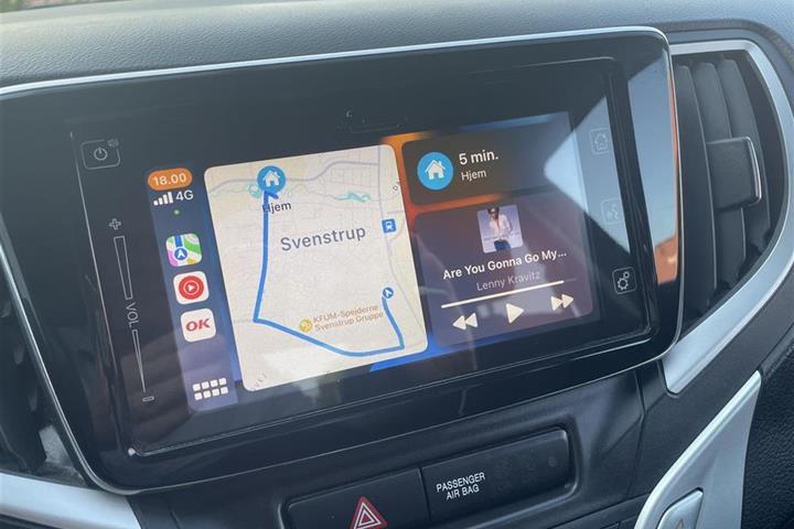 Grå Suzuki Baleno fra 2017