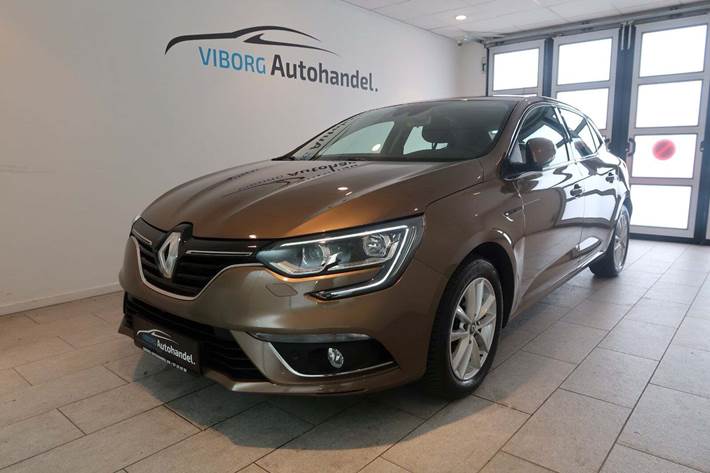 Brun Renault Megane IV fra 2018 set udefra