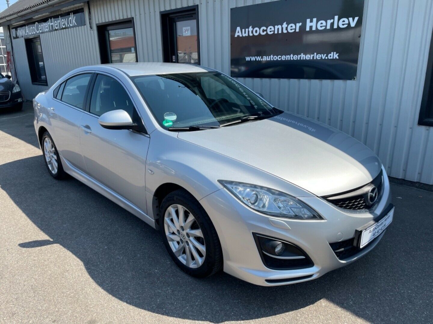 Grå Mazda 6 fra 2012