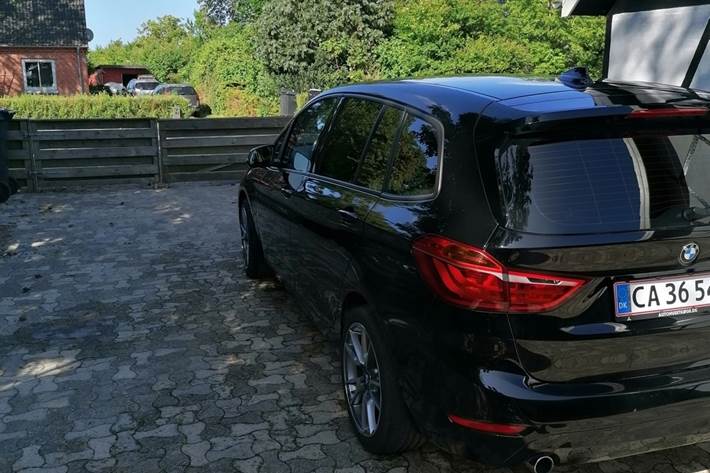 Sort BMW 2-Serie fra 2016