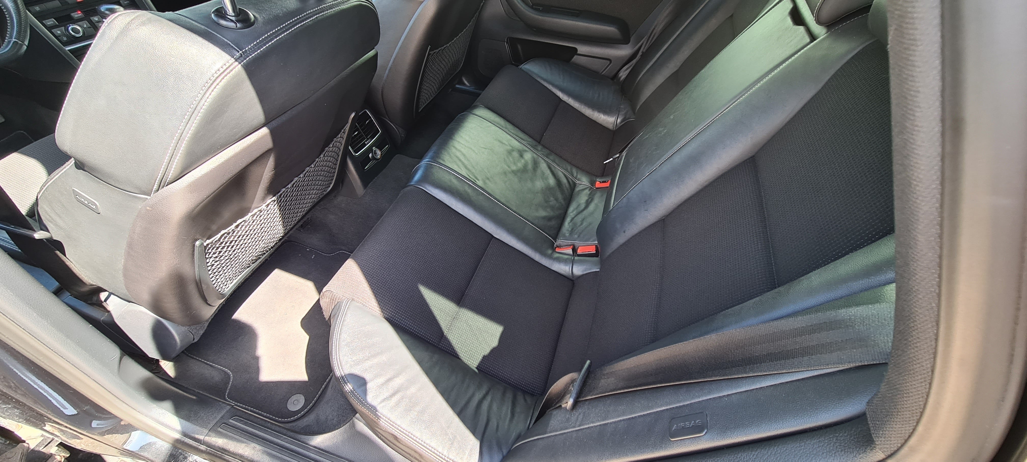 Sort Audi A6 fra 2010
