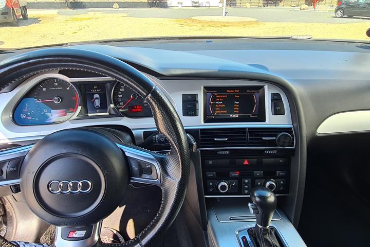 Sort Audi A6 fra 2010