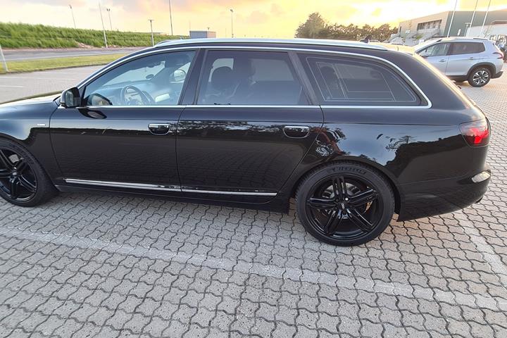 Sort Audi A6 fra 2010