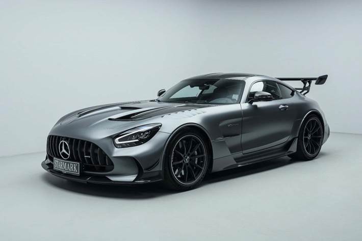 Grå Mercedes AMG GT fra 2021