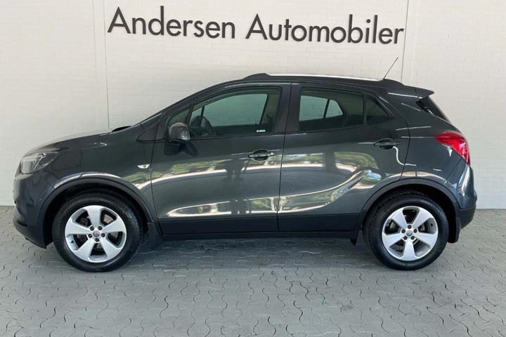 Grå Opel Mokka X fra 2018 set udefra