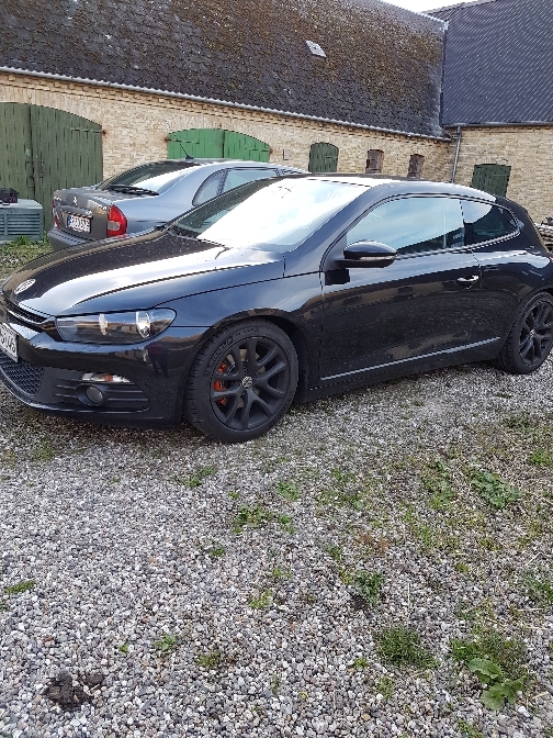 Sort VW Scirocco fra 2011