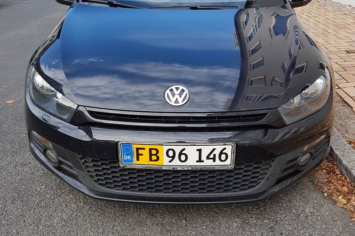 Sort VW Scirocco fra 2011