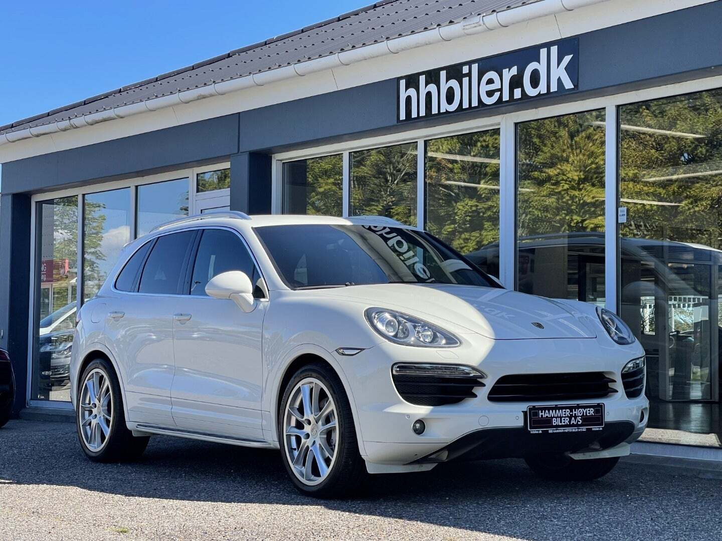 Hvid Porsche Cayenne S fra 2011