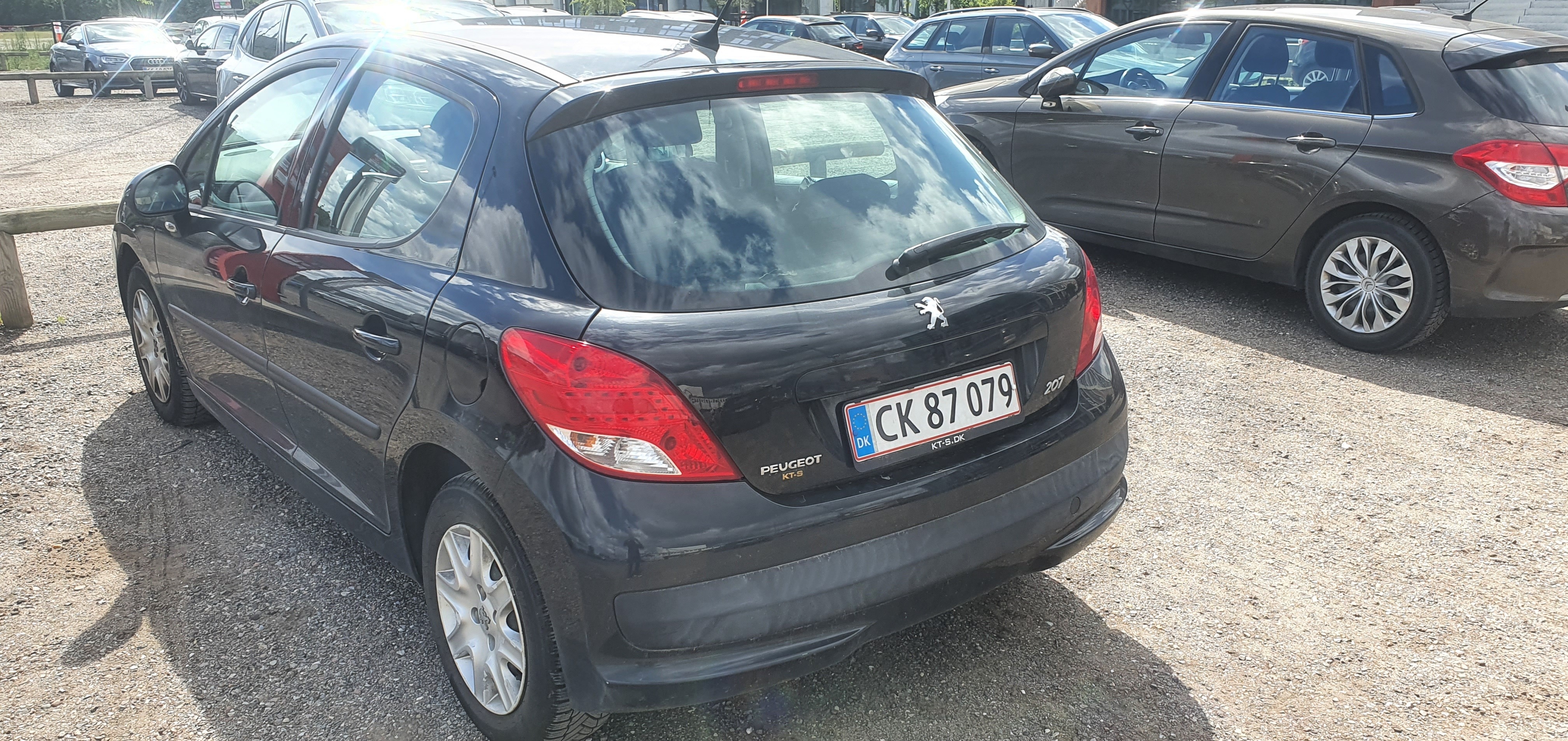 undefined Peugeot 207 fra 2010