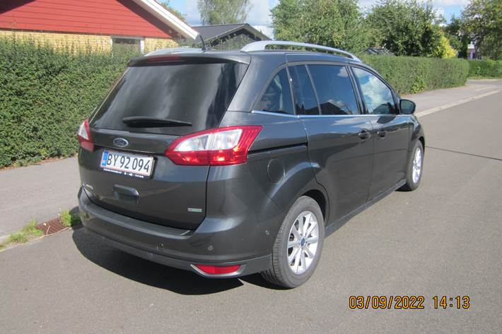 Grå Ford Grand C-Max fra 2017