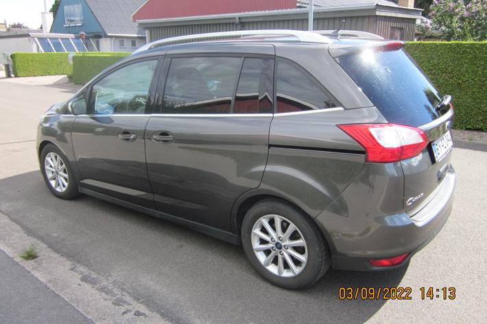 Grå Ford Grand C-Max fra 2017