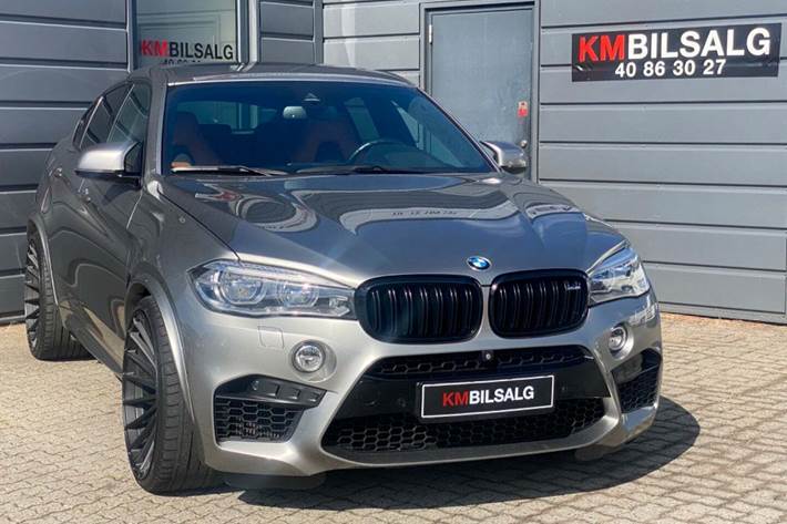 Grå BMW X6 fra 2016