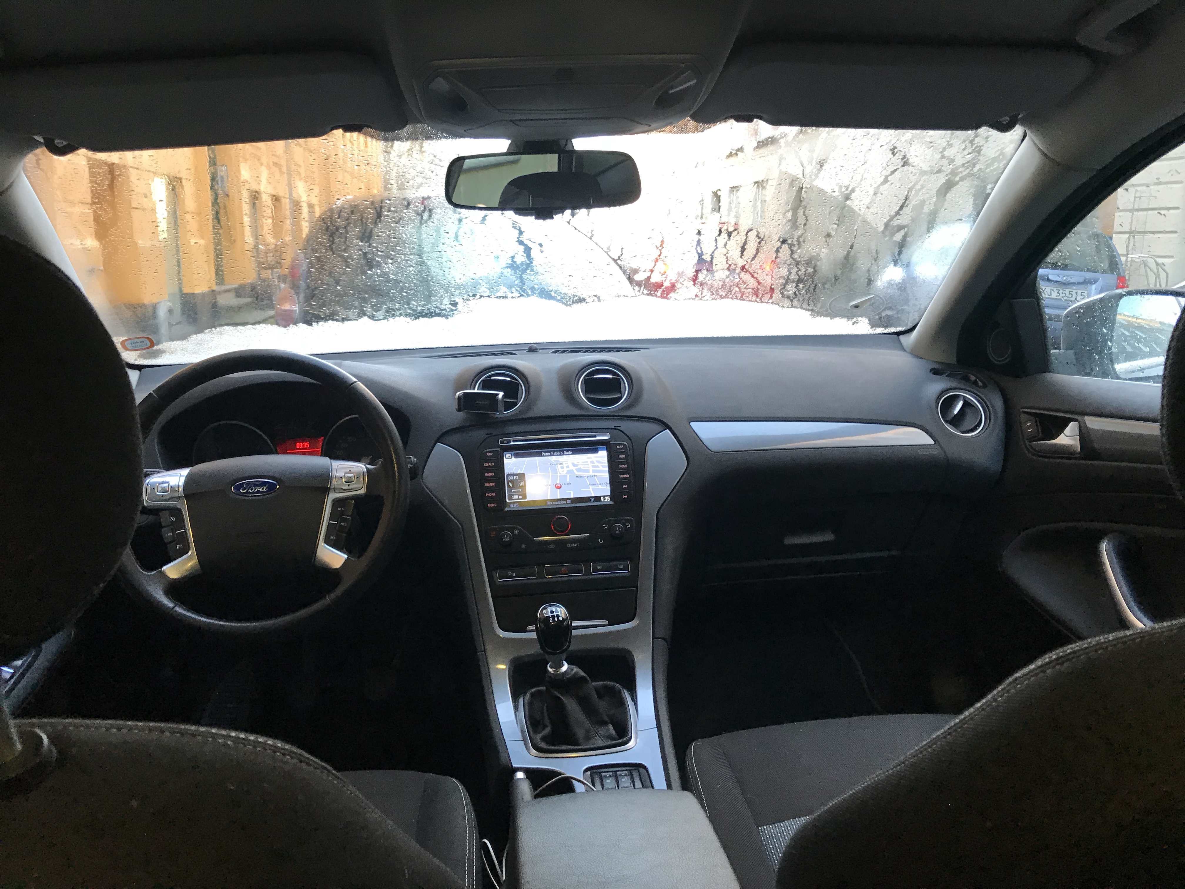 Sort Ford Mondeo fra 2012