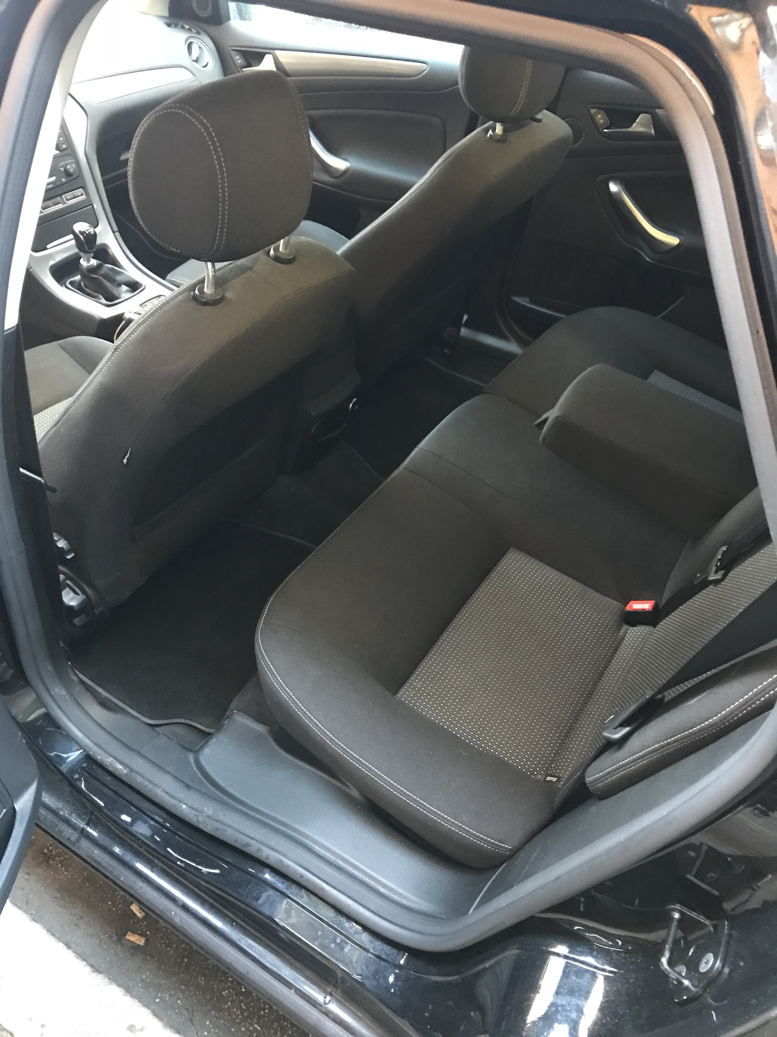 Sort Ford Mondeo fra 2012
