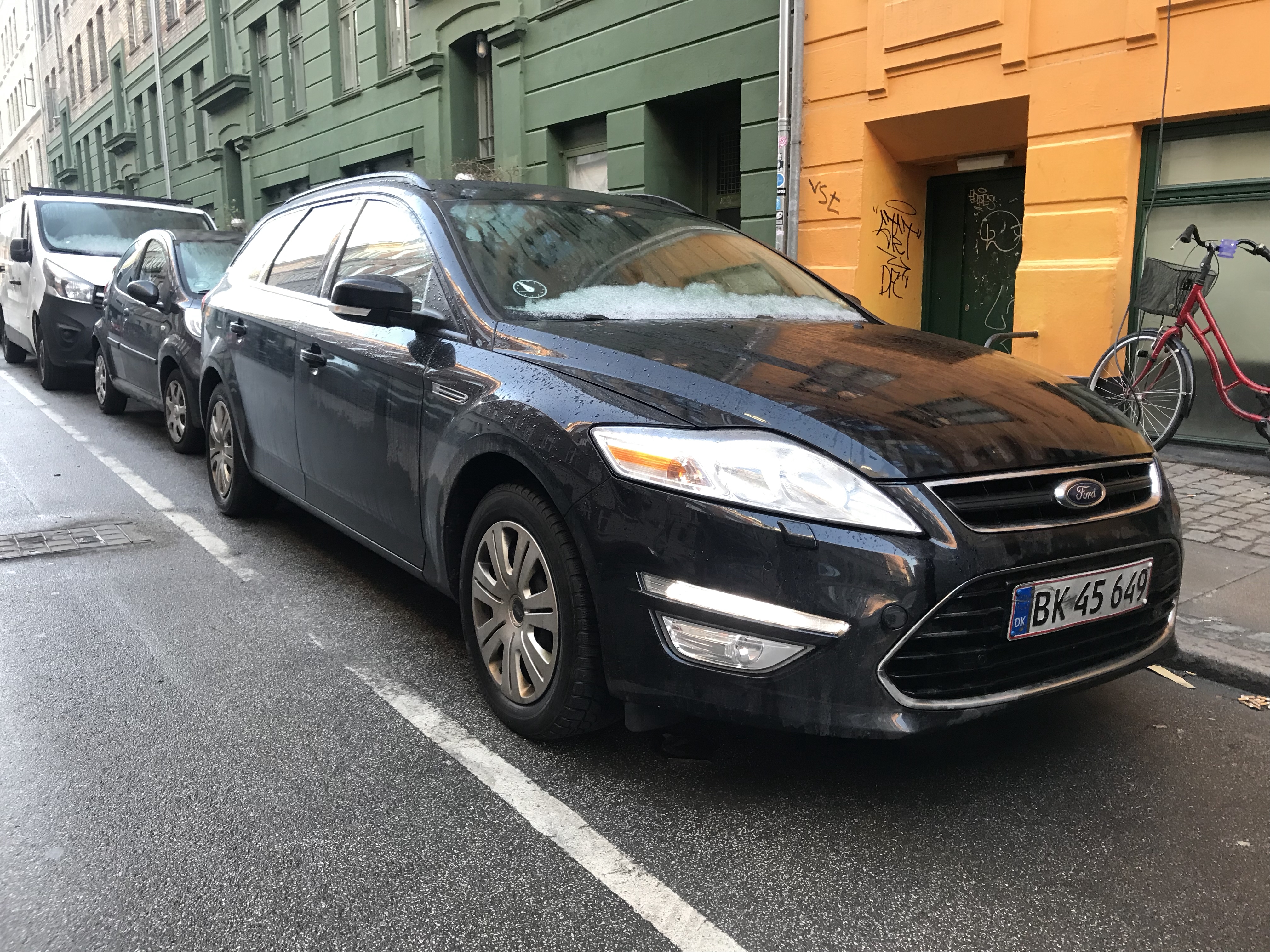 Sort Ford Mondeo fra 2012