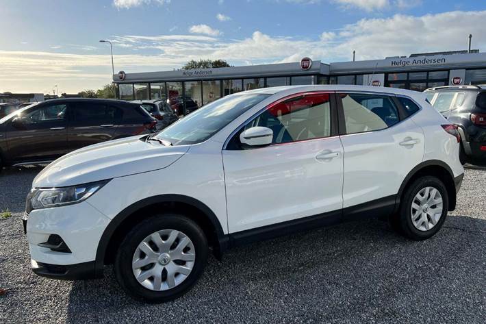Hvid Nissan Qashqai fra 2019