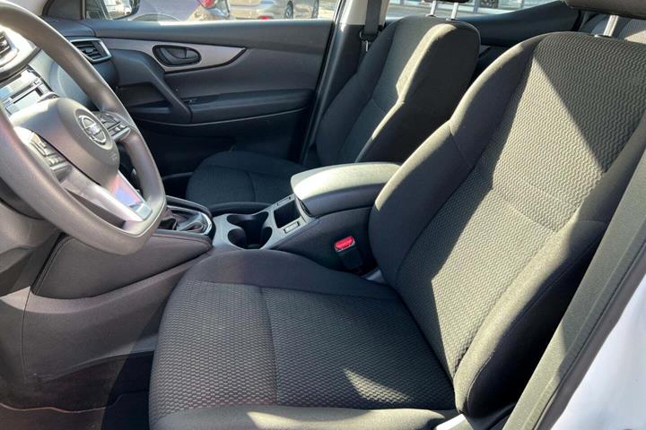 Hvid Nissan Qashqai fra 2019