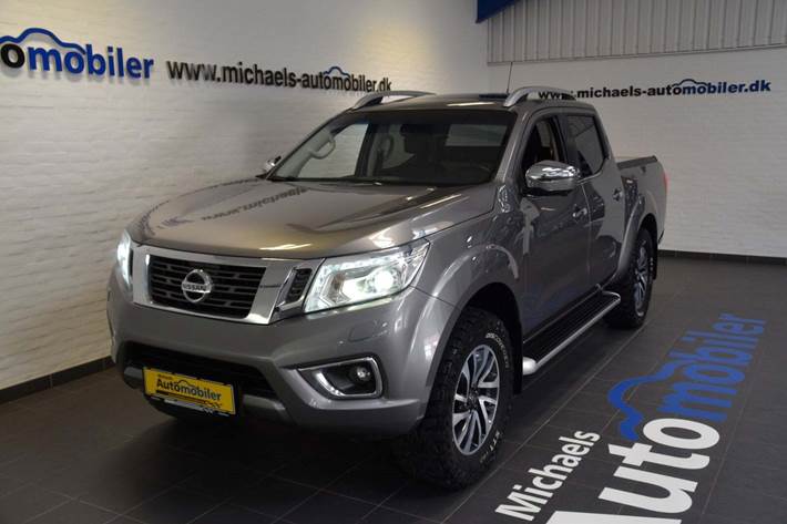 Grå Nissan Navara fra 2016