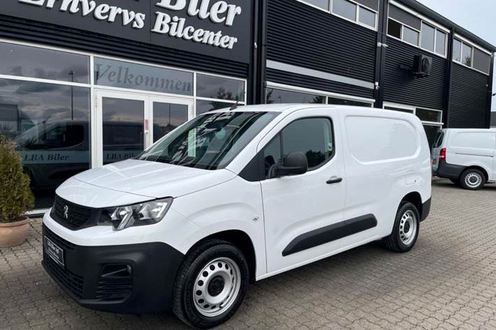 Hvid Peugeot Partner fra 2019