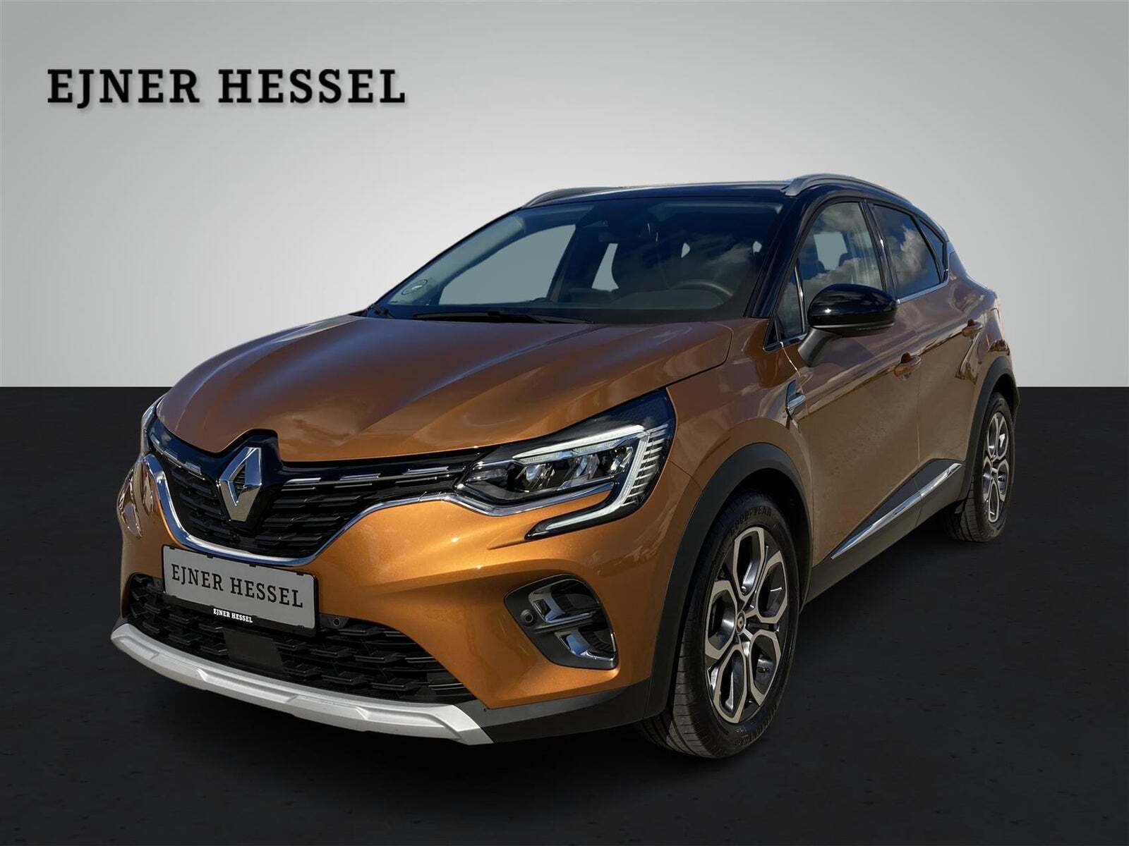 Grå Renault Captur fra 2021