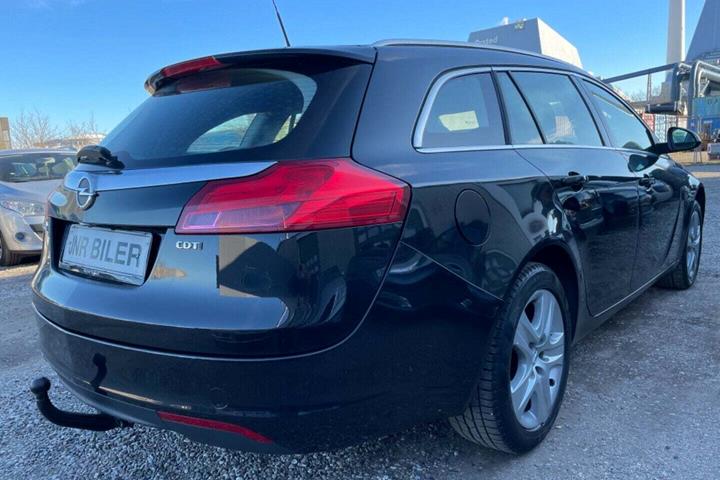 undefined Opel Insignia fra 2010