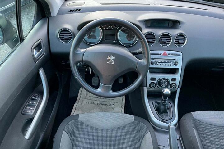 undefined Peugeot 308 fra 2011