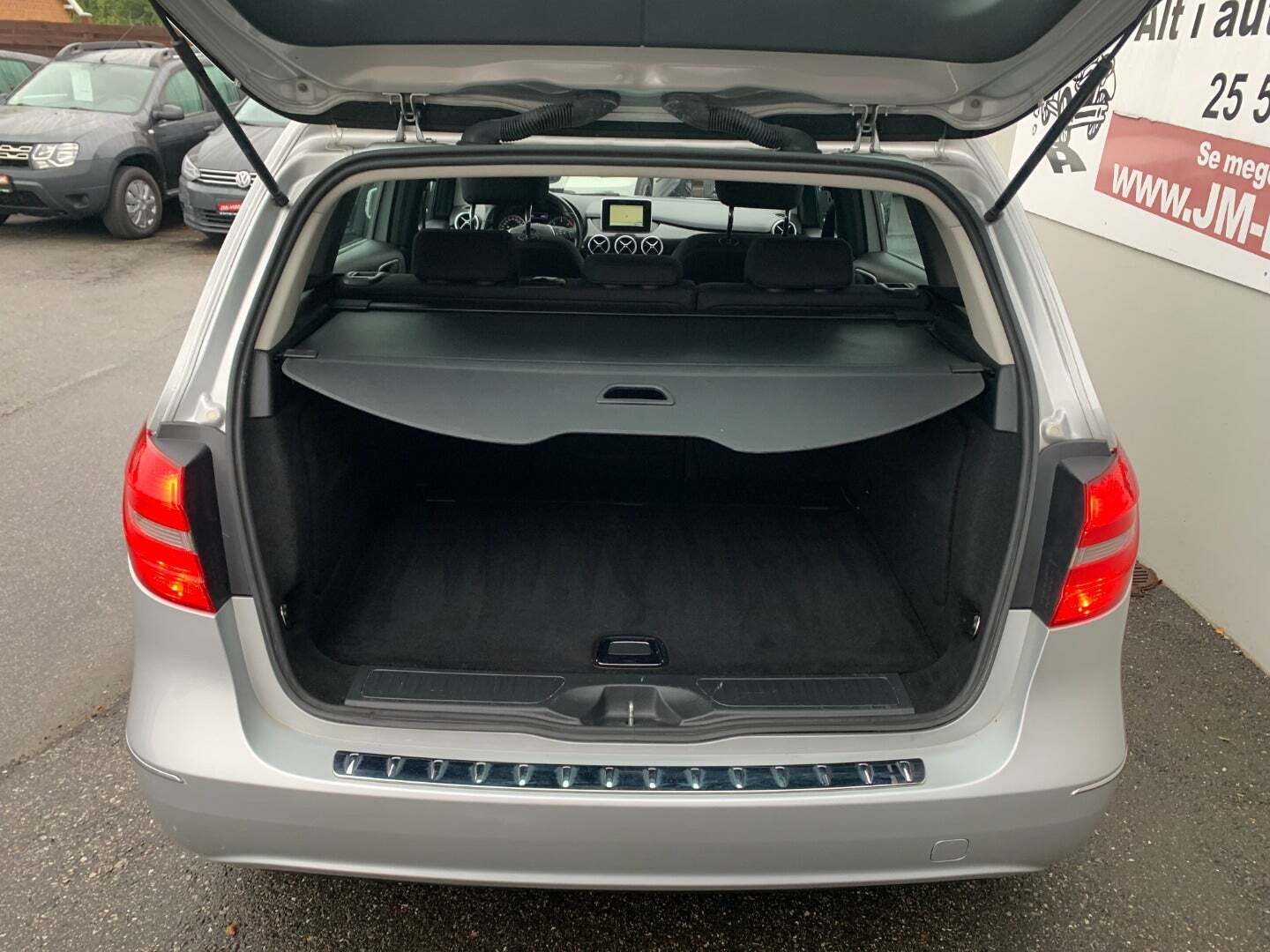 Mercedes B180
