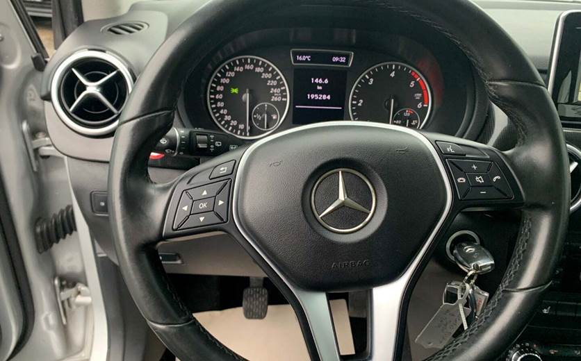 Mercedes B180