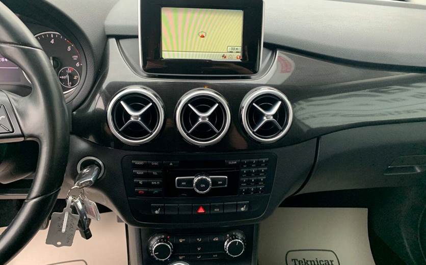 Mercedes B180