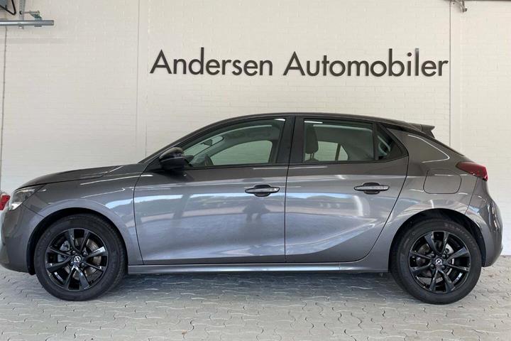 Grå Opel Corsa fra 2020 set udefra