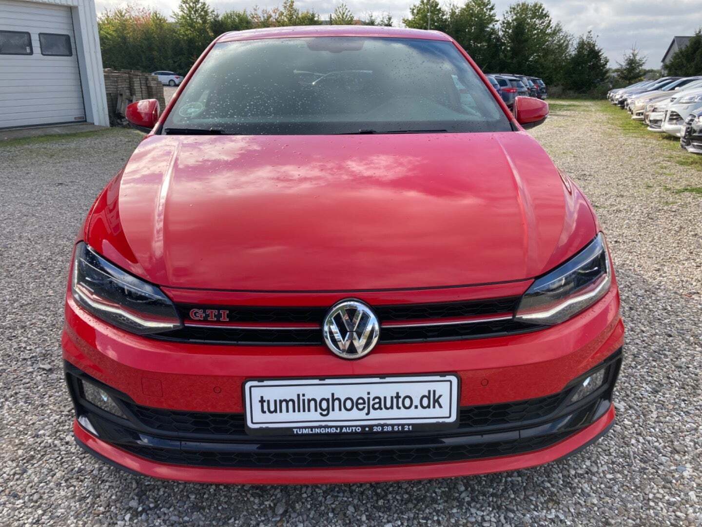 Rød VW Polo fra 2018 set udefra