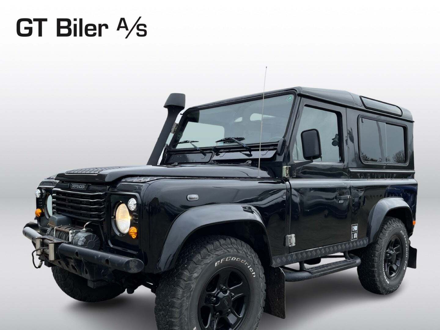 Sort Land Rover Defender 90 fra 2004