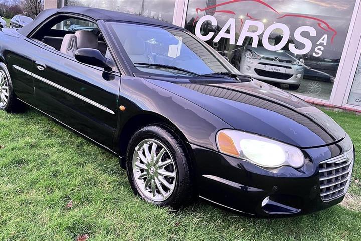 Sort Chrysler Sebring fra 2005