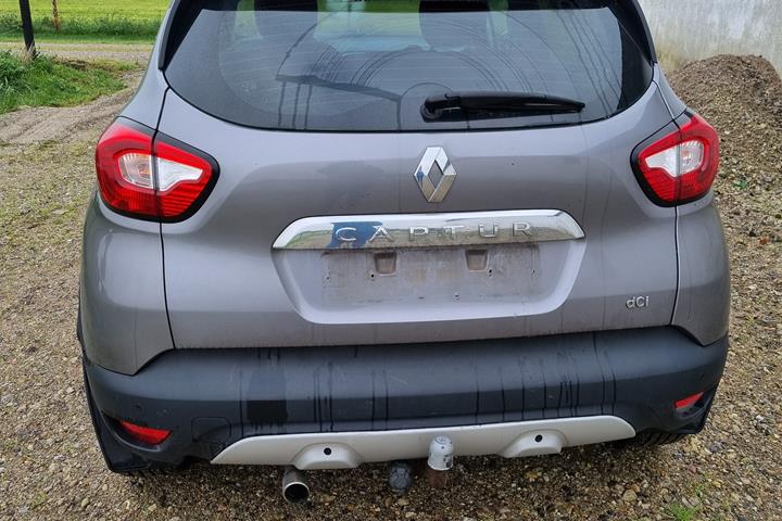 Grå Renault Captur fra 2013