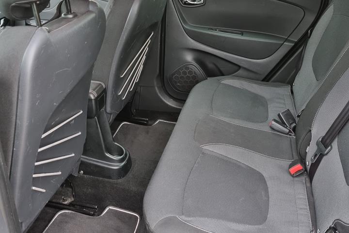 Grå Renault Captur fra 2013