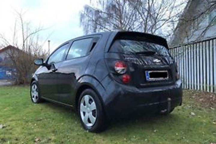 Sort Chevrolet Aveo fra 2013