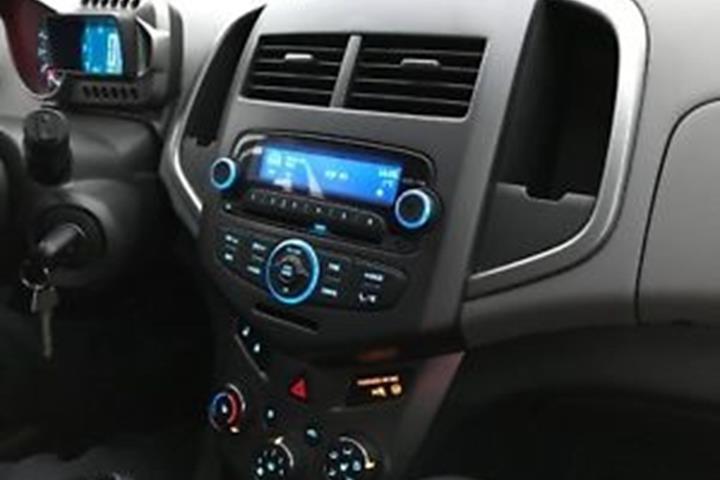 Sort Chevrolet Aveo fra 2013