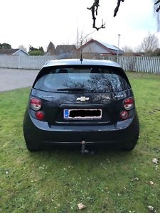 Sort Chevrolet Aveo fra 2013