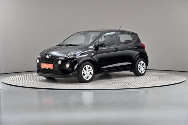 Grå Hyundai i10 fra 2021