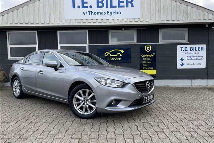 Grå Mazda 6 fra 2013