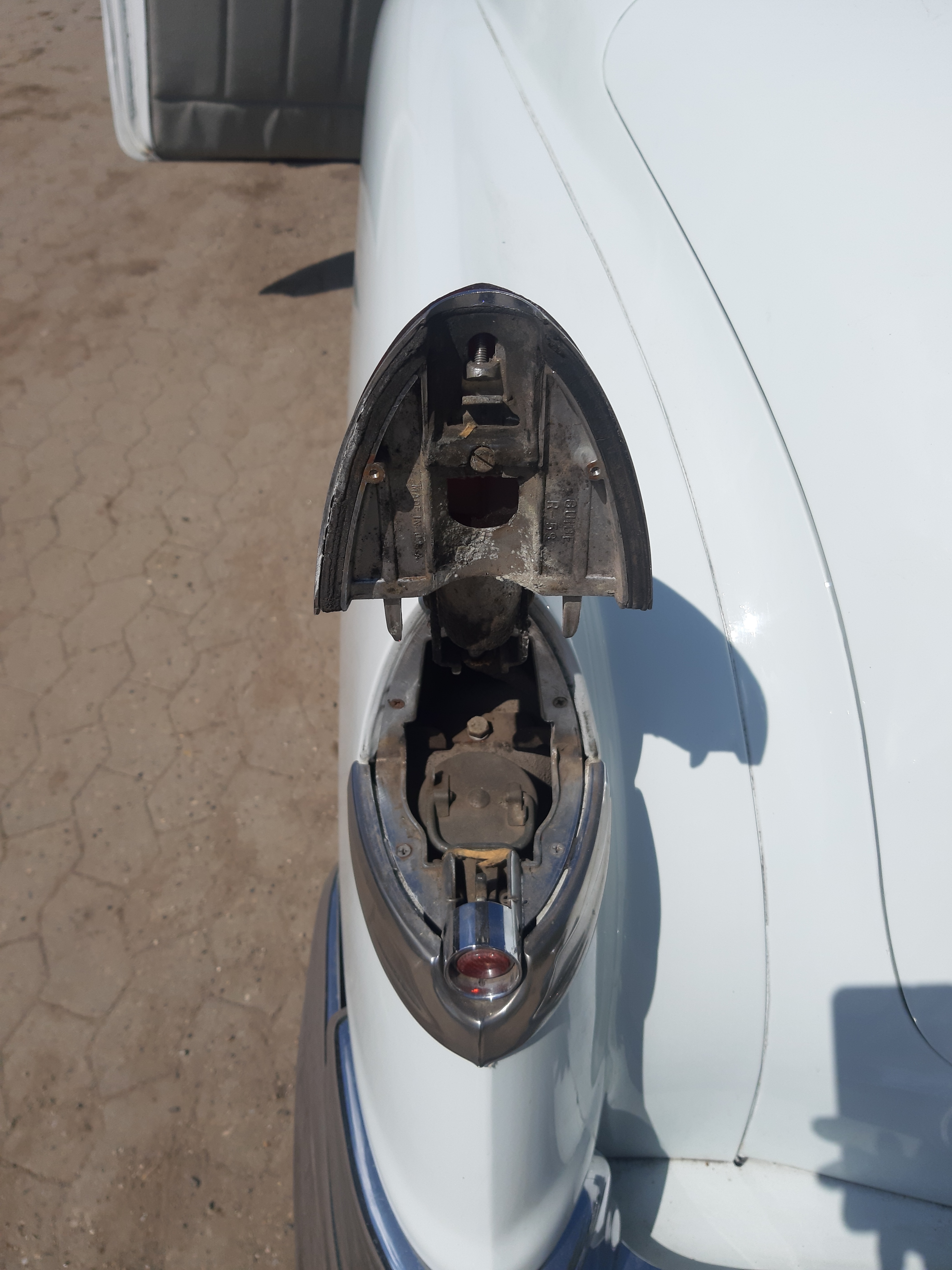 Hvid Cadillac Fleetwood fra 1950