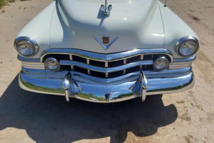 Hvid Cadillac Fleetwood fra 1950