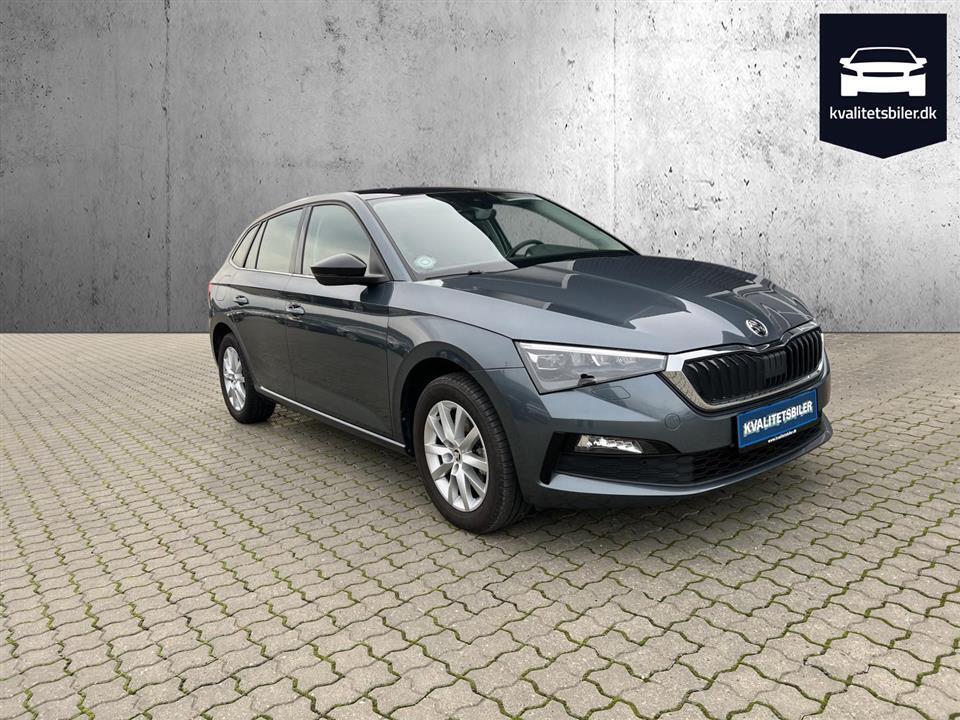 Grå Skoda Scala fra 2020