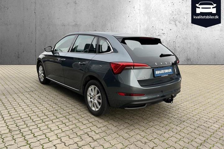 Grå Skoda Scala fra 2020